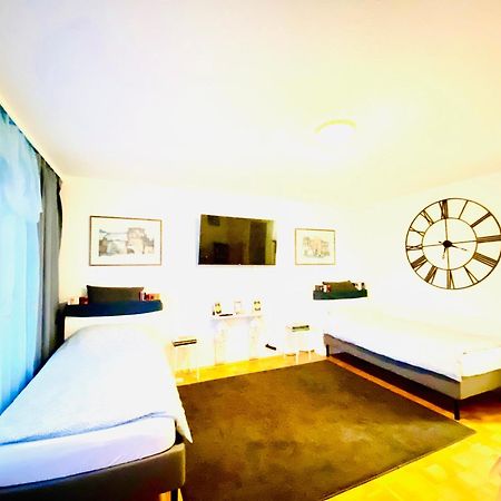 Welcome To Messe!-Two-Bedroom Apartment&Balcony Hanovre Extérieur photo