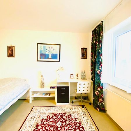 Welcome To Messe!-Two-Bedroom Apartment&Balcony Hanovre Extérieur photo