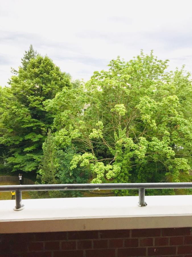 Welcome To Messe!-Two-Bedroom Apartment&Balcony Hanovre Extérieur photo
